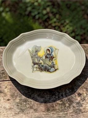 Vintage Holly Hobbie Genuine Porcelain Small Trinket Dish